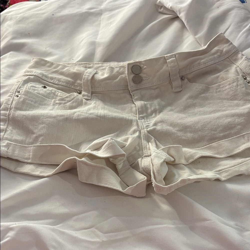 FINAL MARKDOWN YMI Junior Jean Shorts 9